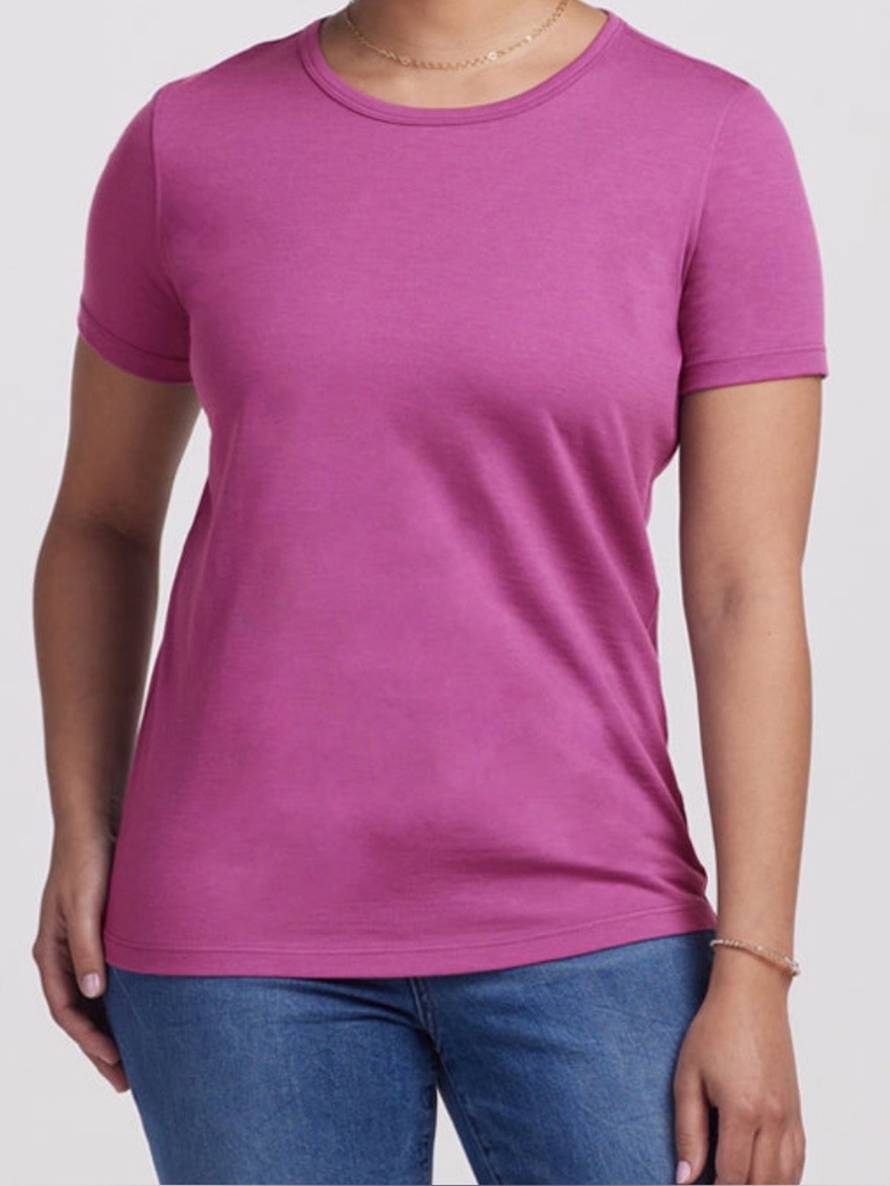 Classic Crewneck / Scoop Neck Short Sleeve Tee in Purple Wine